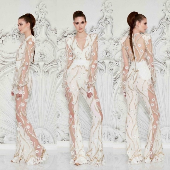 NWT Zhivago White Rabbit Jumpsuit in White - Size 8 - Picture 1 of 12
